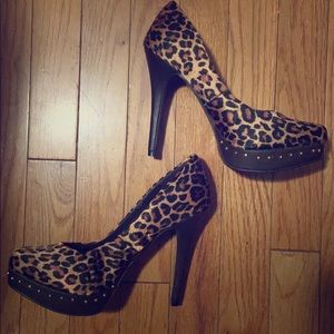 Leopard Stilettos studded heels